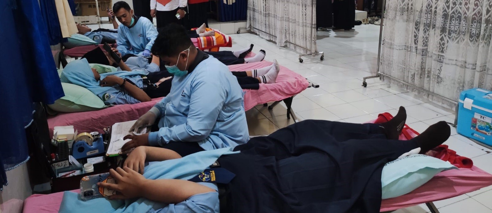 Pelaksanaan Donor Darah di SMAN 2 Probolinggo Tahun 2024